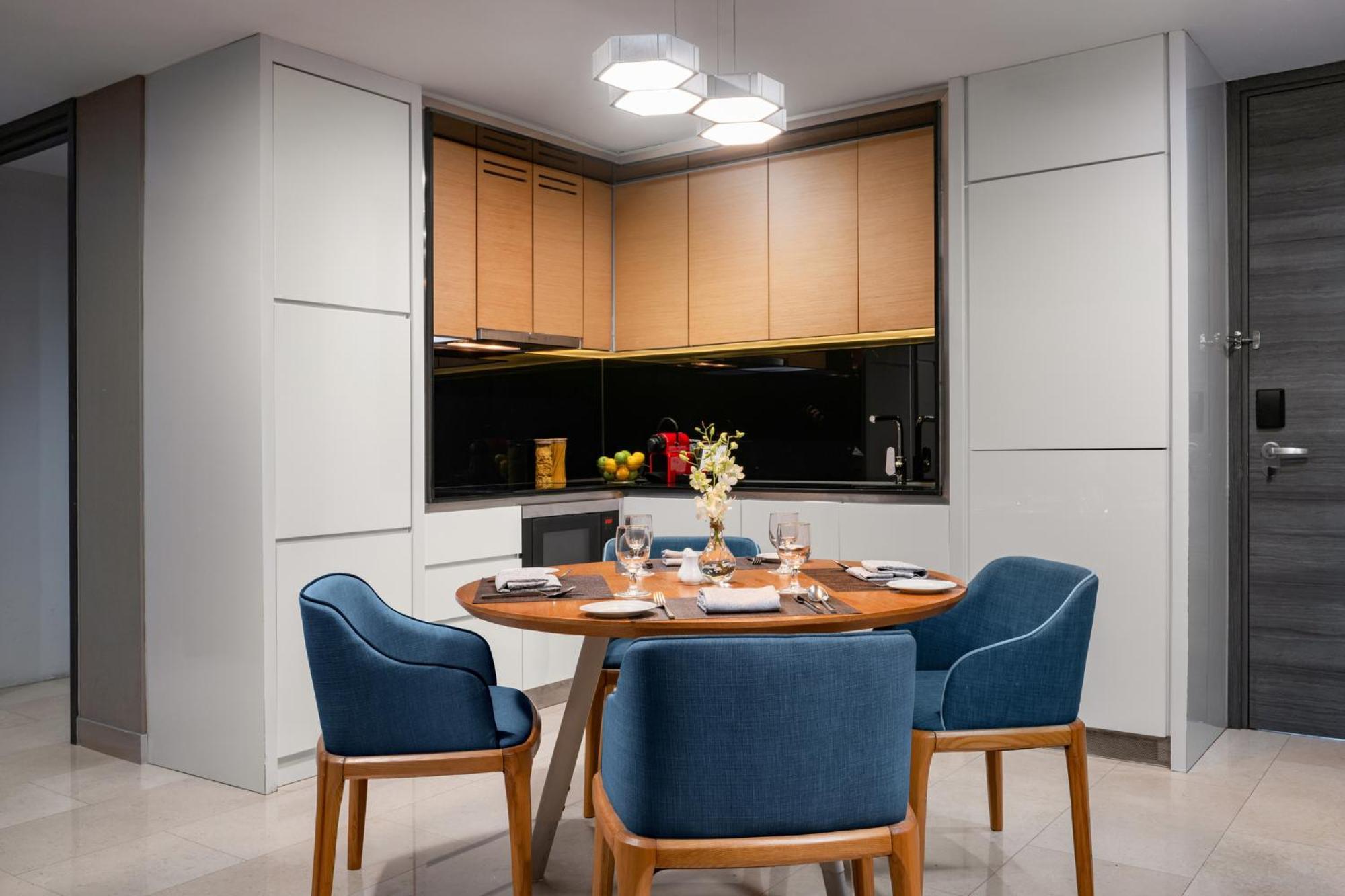 Fraser Place Puteri Harbour Nusajaya  Dış mekan fotoğraf A modern kitchen