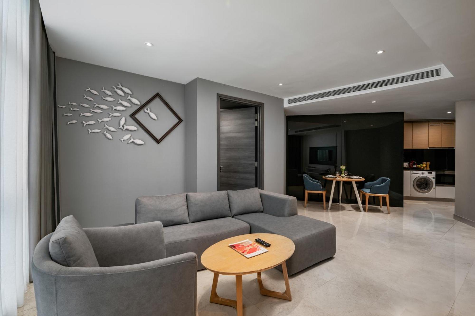 Fraser Place Puteri Harbour Nusajaya  Dış mekan fotoğraf A living room in a serviced apartment in Singapore