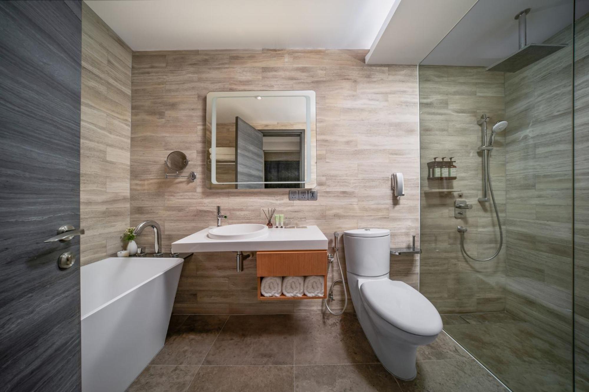 Fraser Place Puteri Harbour Nusajaya  Dış mekan fotoğraf Bathroom