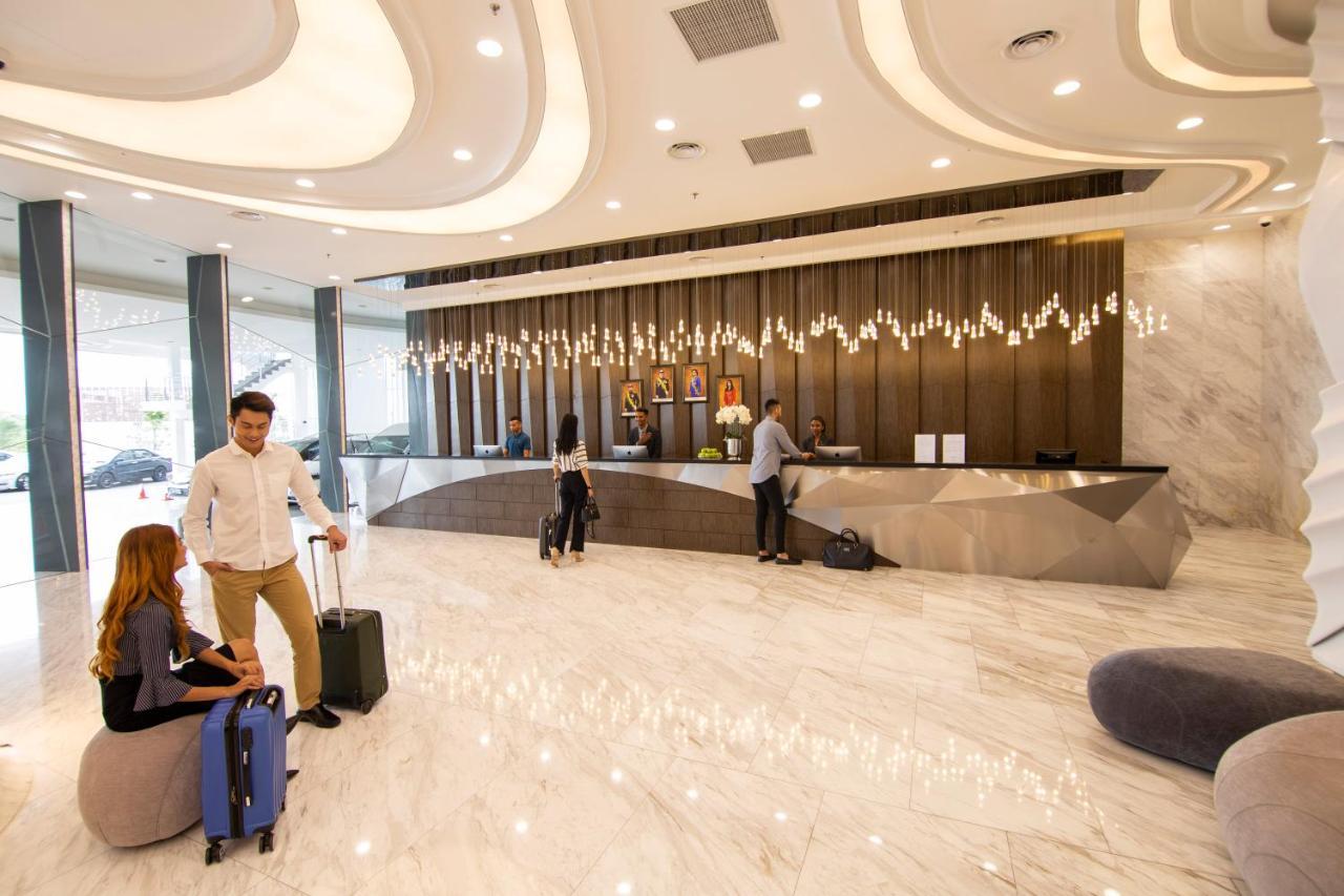 Fraser Place Puteri Harbour Nusajaya  Dış mekan fotoğraf Lobby
